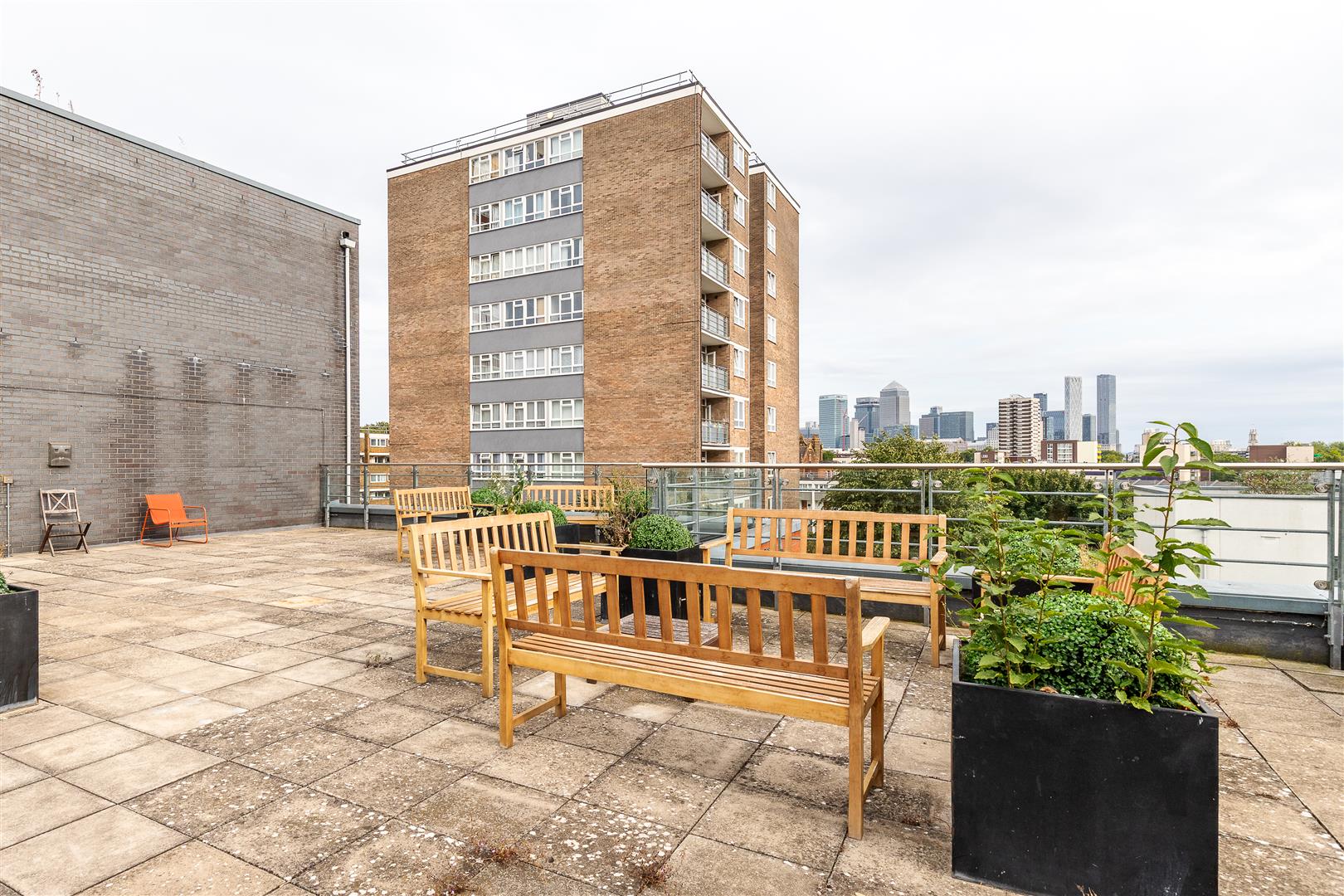 Blackett Apartments, Mile End